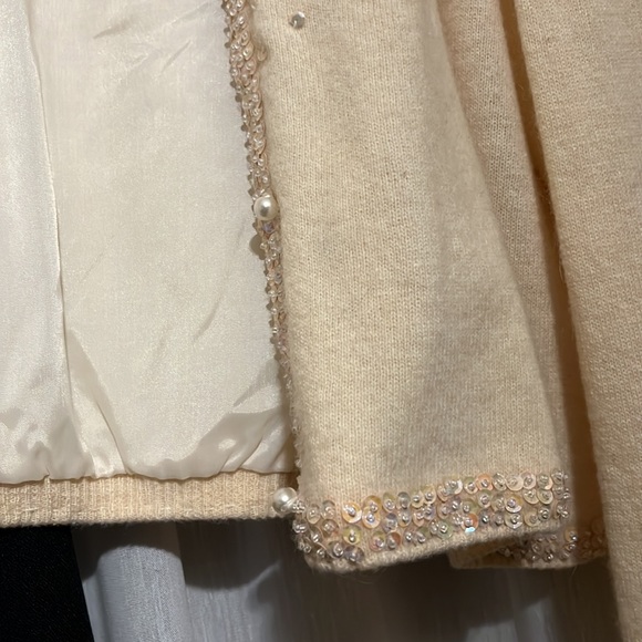 VTG JAMIE SCOTT Beaded Sequin Crop Cardigan W,M Lambswool Angora! Beautiful! - Picture 8 of 10